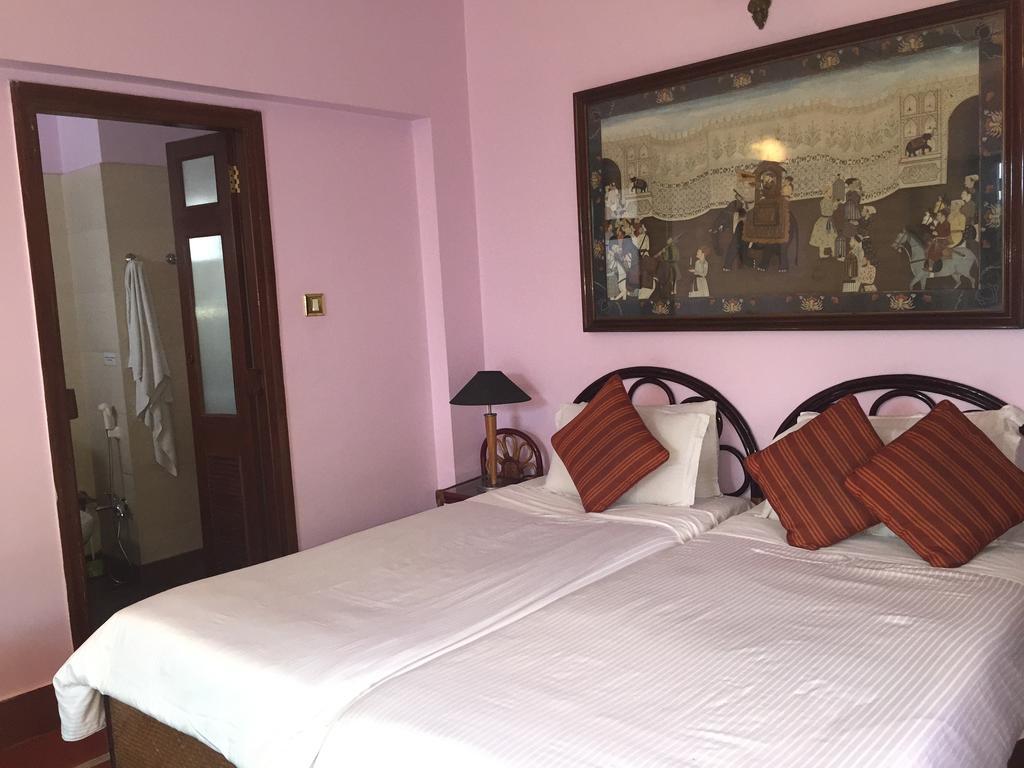 Master Bed And Breakfast New Delhi Bilik gambar