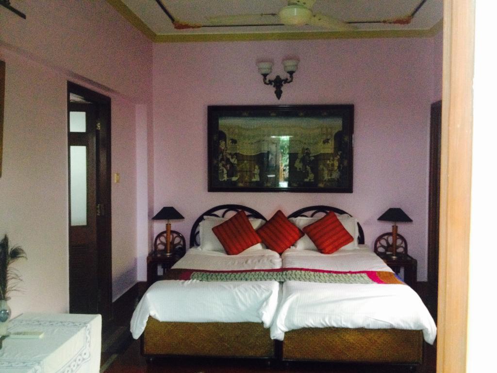 Master Bed And Breakfast New Delhi Bilik gambar